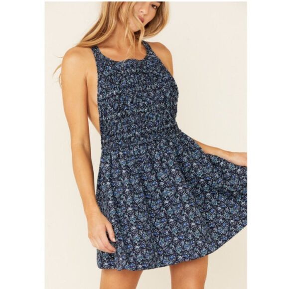 Free People Dresses & Skirts - Free People Petunia Floral Mini Dress D--0119a